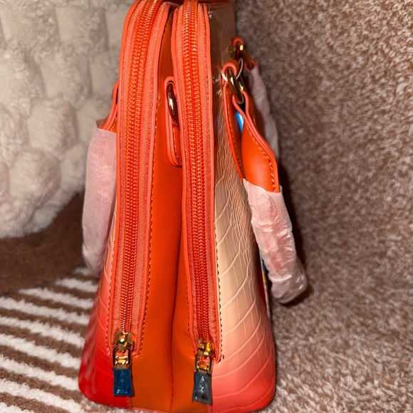 Glamor sunset-colored, alligator-skin textured satchel w/ crossbody strap- NWT - Picture 4 of 12